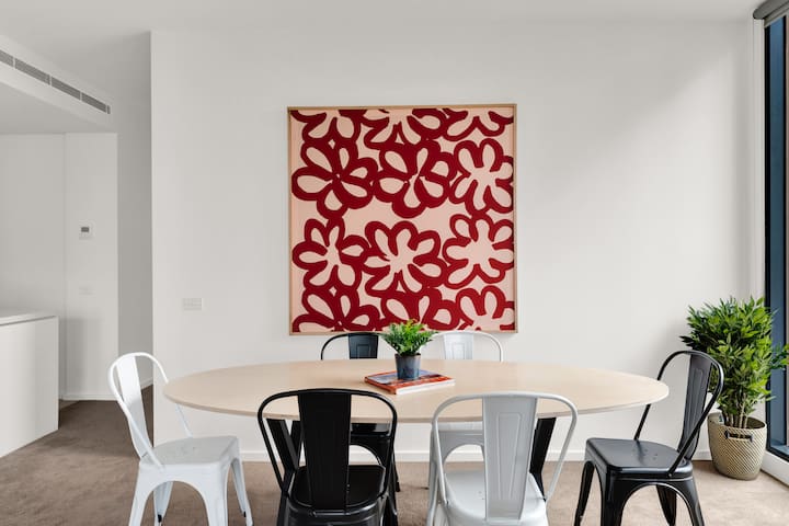 Space, style and gorgeous view ! gallery image 5