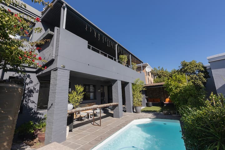 Solar Powered-Perfect Getaway