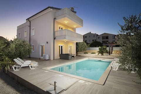 Villa Bellavista with 8 bedrooms