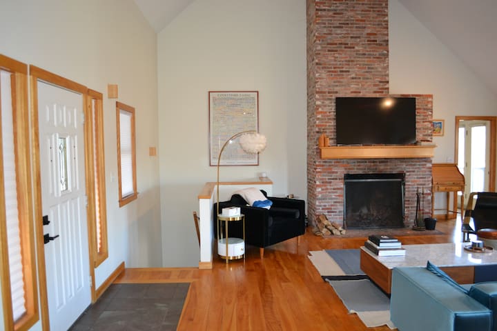 Quechee Properties managed Airbnb listing 1