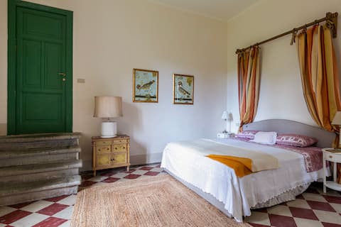 Popular Airbnb listing: Fattoria Beletage with rooftop terrace & pool in Rosignano Marittimo
