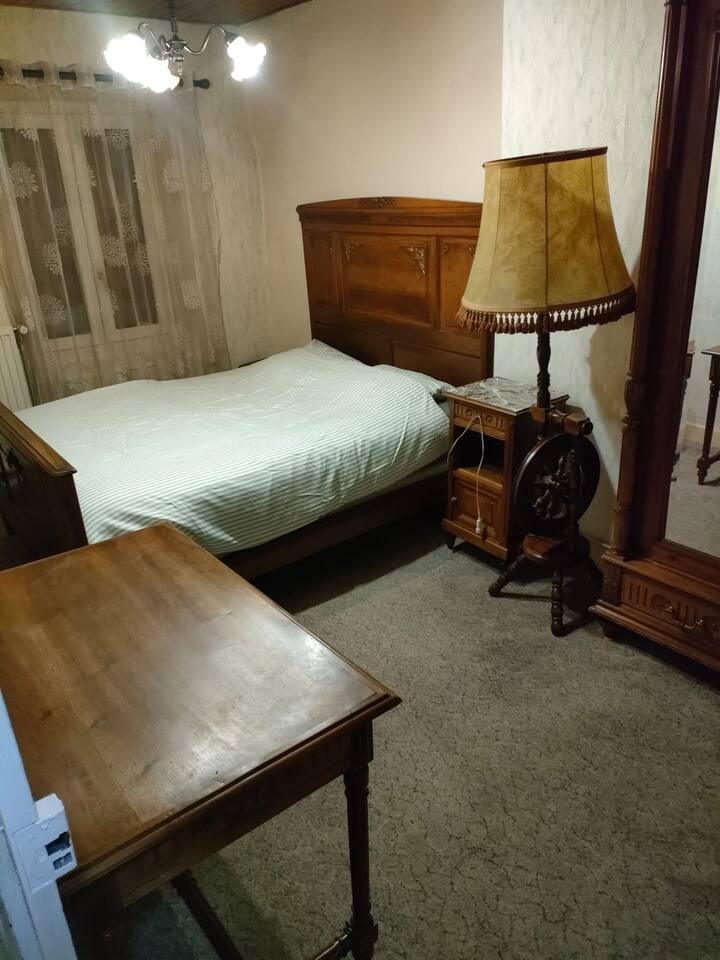 غرفة النوم 2