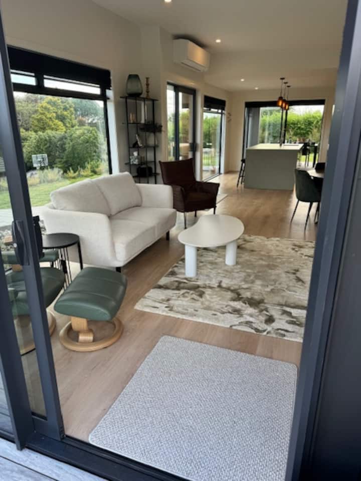 River View - Stunning House & Views Of Mt Taranaki - New Plymouth