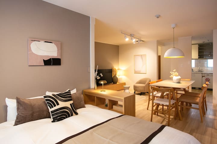 Walk to Shinjuku, 3 min by train /6ppl/ 1LDK/R403