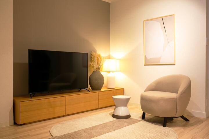 Walk to Shinjuku, 3 min by train /6ppl/ 1LDK/R403 gallery image 5