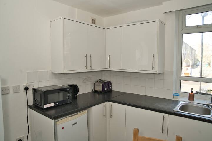 10%OFF—Long Stay—Family—Special |WiFi|Sleeps10 gallery image 3