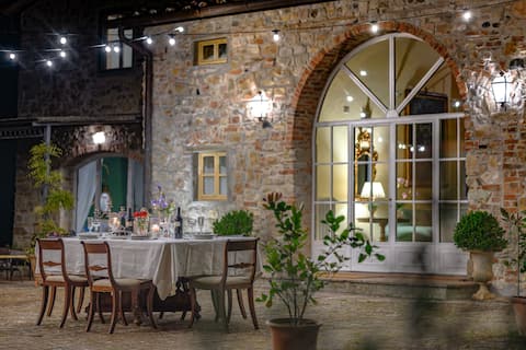 Villa w/ private heated pool and concierge service