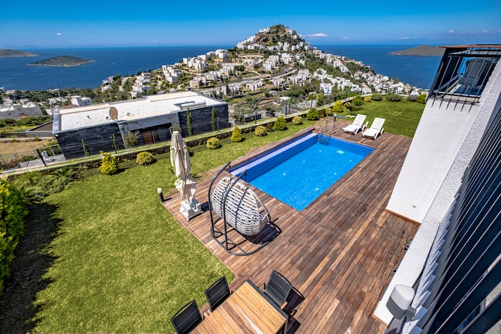 Villa With Private Pool And Sea View In Yalıkavak - Yalıkavak