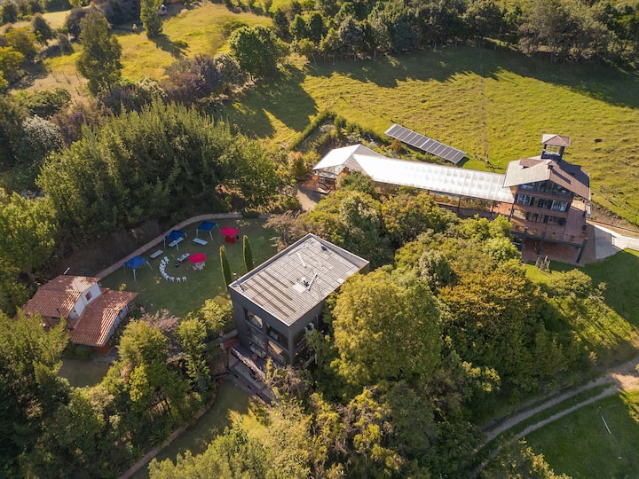 Cantarrana Subachoque estate with pool
