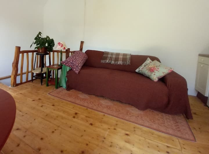 Comfortable, Light Annex - Wales
