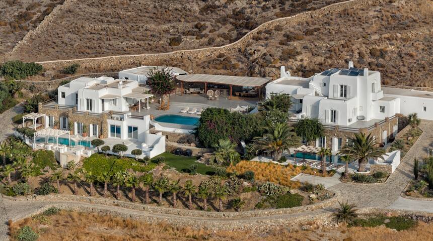 Lia Villas Mykonos Estate gallery image 2