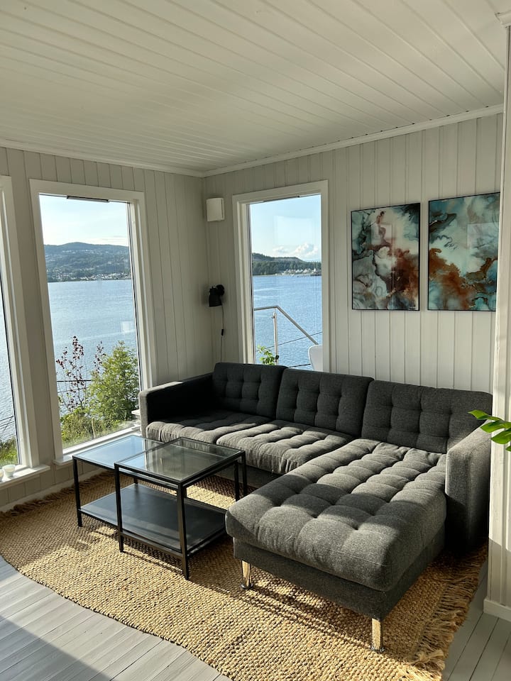 Flott Sjøhytte Med To Terrasser - Holmsbu