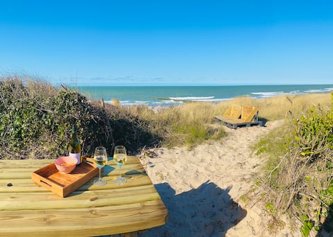 The Beach House ( face mer et jardin )