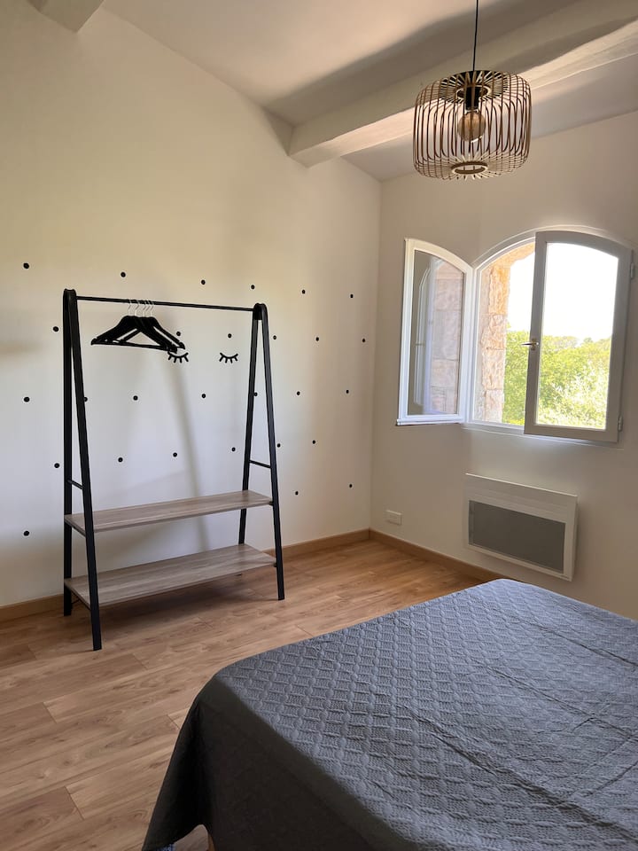 საძინებელი 2