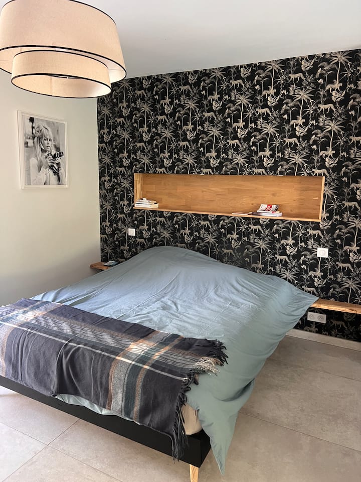 საძინებელი 1