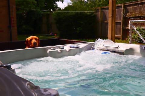 Hot Tub, Pool Table, Trampoline, BBQ Escape