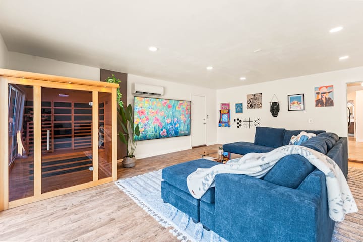 Desert Views + Sauna | 8 Min To Jtnp | Sleeps 8 - Joshua Tree, CA