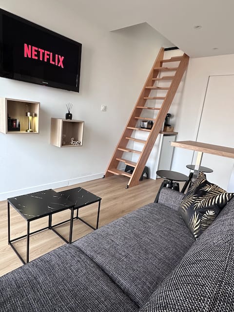 Popular Airbnb listing: Le Cocon - Comfort & Highway Access in Montaigu Vendée