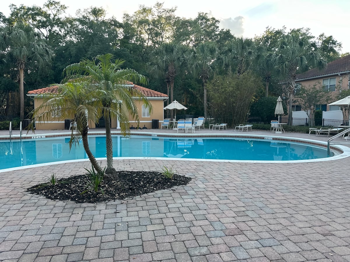 Perfect Disney Magic Getaway - Compass Bay Resort photo 3