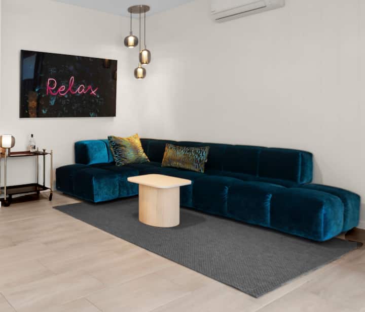 Palm Cove 2 Bedroom, Large Spa, Modern, New Built - Palm Cove