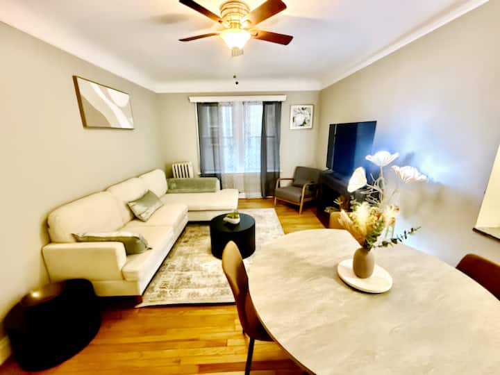 Cozy Extended Stay: King Bed/fully Equipped/train - 멜로즈 파크
