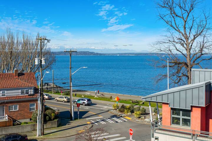 Stunning Beach+Mtn Views! Rooftop•Full AC•King Bed gallery image 4