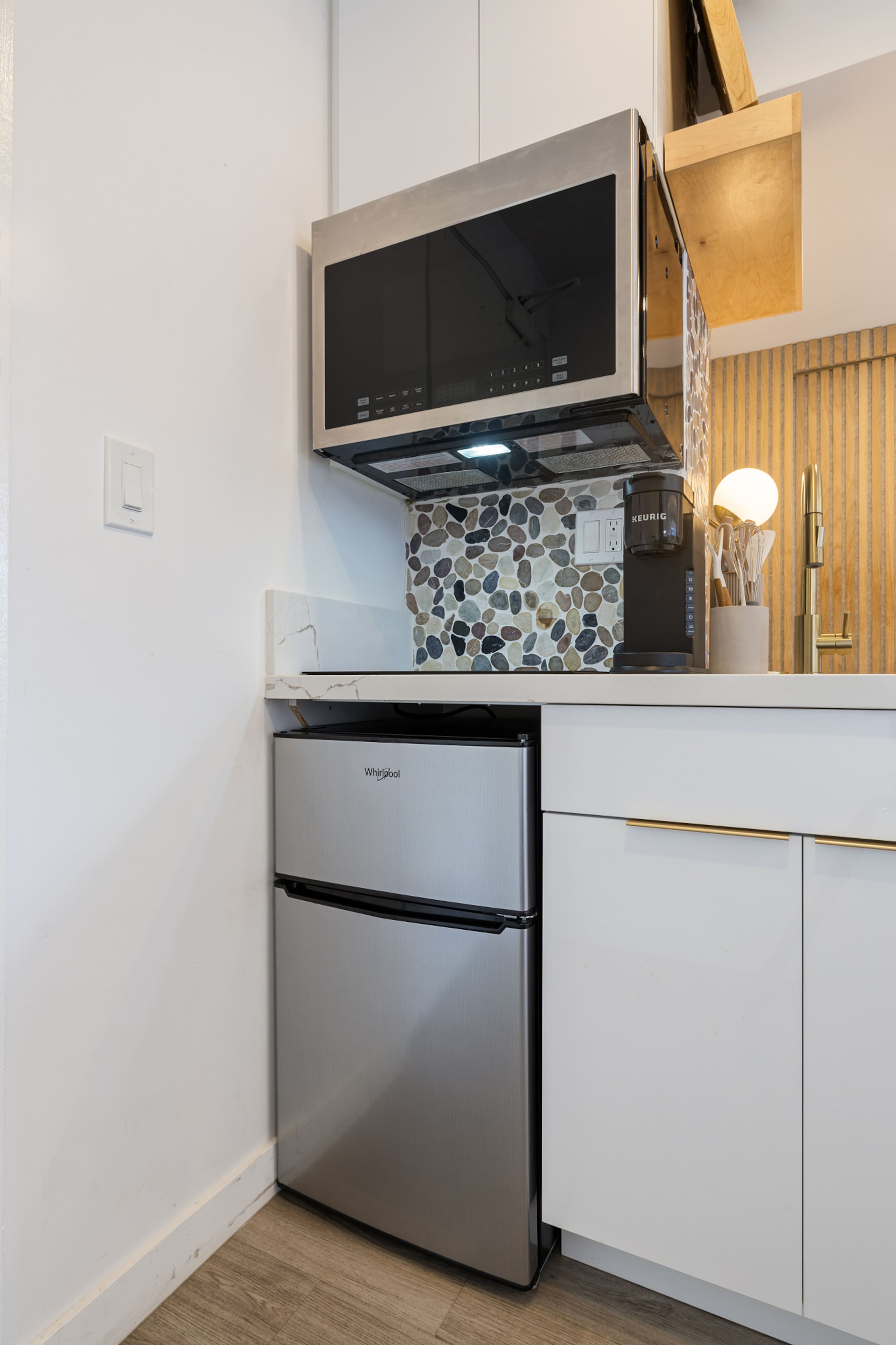 Waikiki Luxury Penthouse Oasis - Image 20