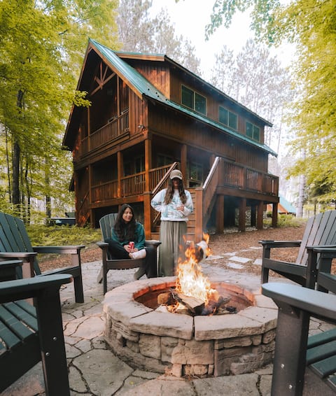 Betsie River, dog friendly, Hot tub, Crystal Mtn