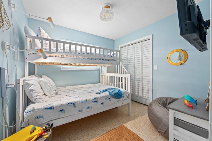 Twin-over-Full bunk that sleeps 3—perfect for kids or a fun sleepover!
