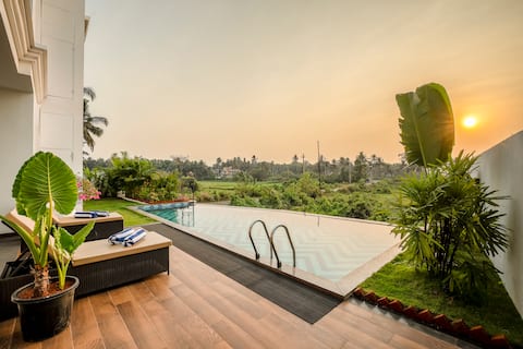 Balinese Villa With Private Pool in Benaulim