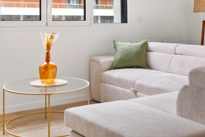 Grand Appartement - Parking - 30 Min Tour Eiffel - Vaucresson