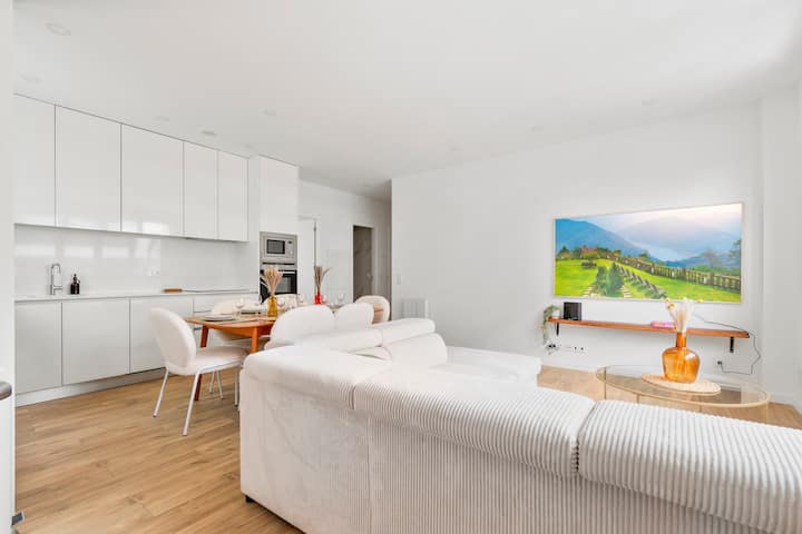 Grand Appartement - Parking - 30 Min Tour Eiffel - Marly-le-Roi