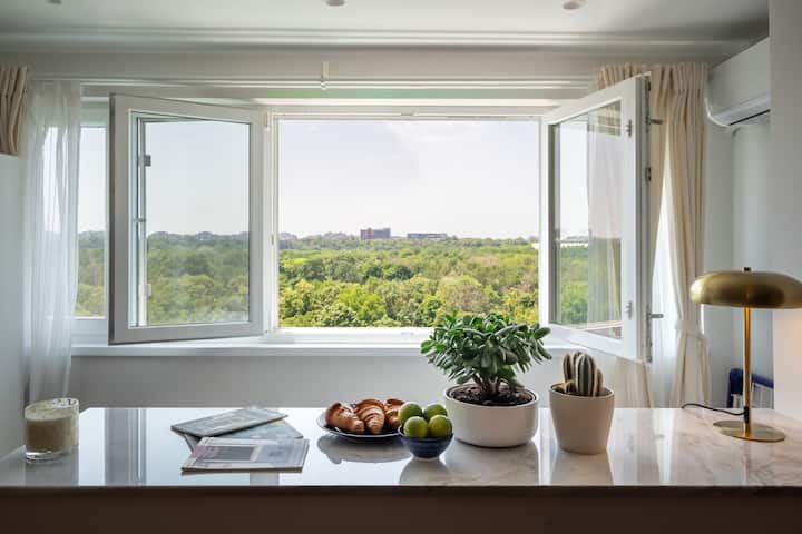 Skyview Casita | Modern & Stunning Views+parking - Bucarest