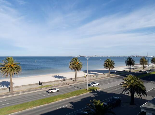 Lisieux By Ready Set Stay gallery image 5