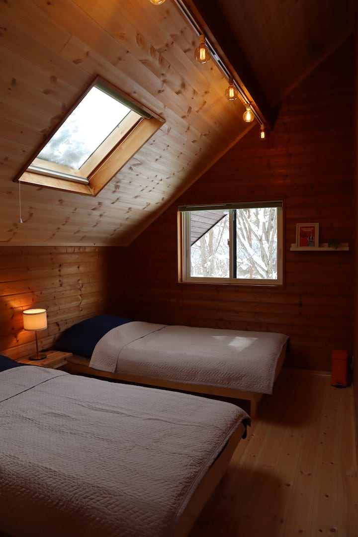 საძინებელი 1