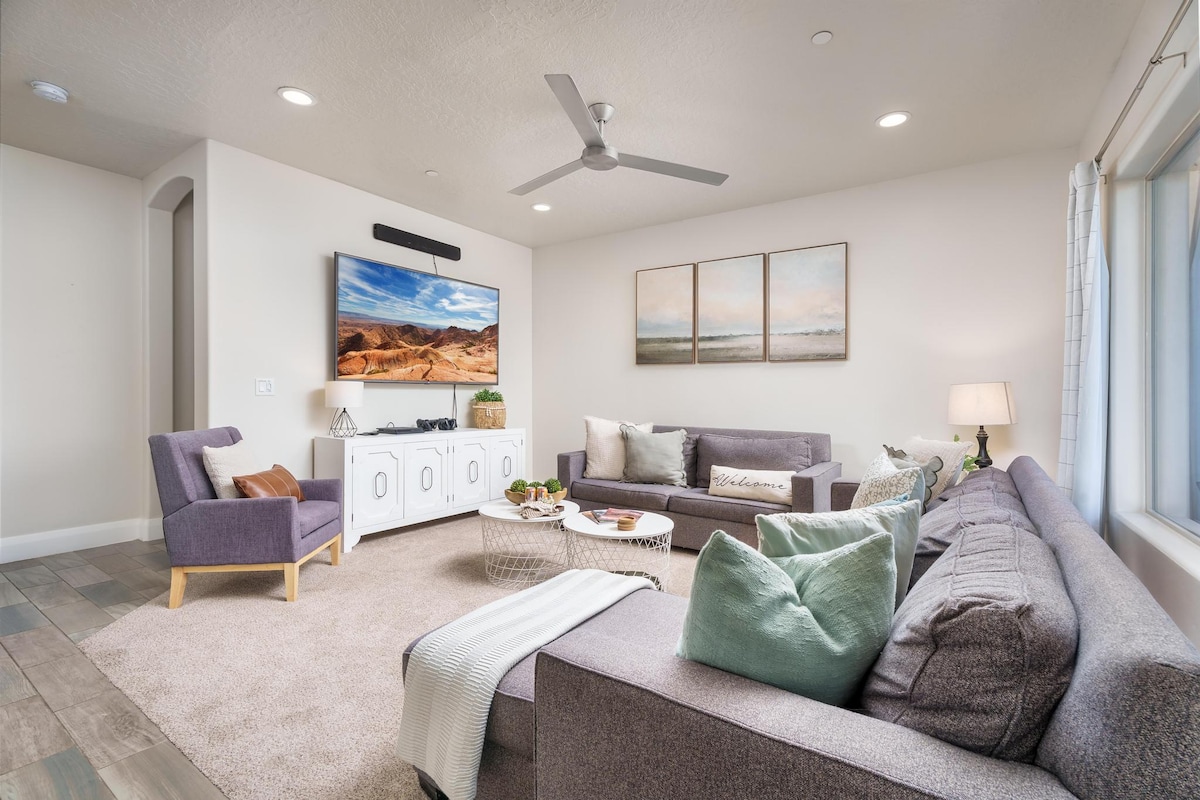 Top Airbnb: Zion Village Resort: Lazy River, BBQ & Family Fun in Hurricane