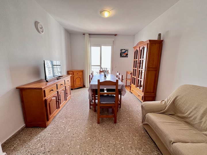 Precioso, Luminoso Y Grande Piso En Conil - Zona Atalaya - Con Plaza De Garaje - Conil de la Frontera