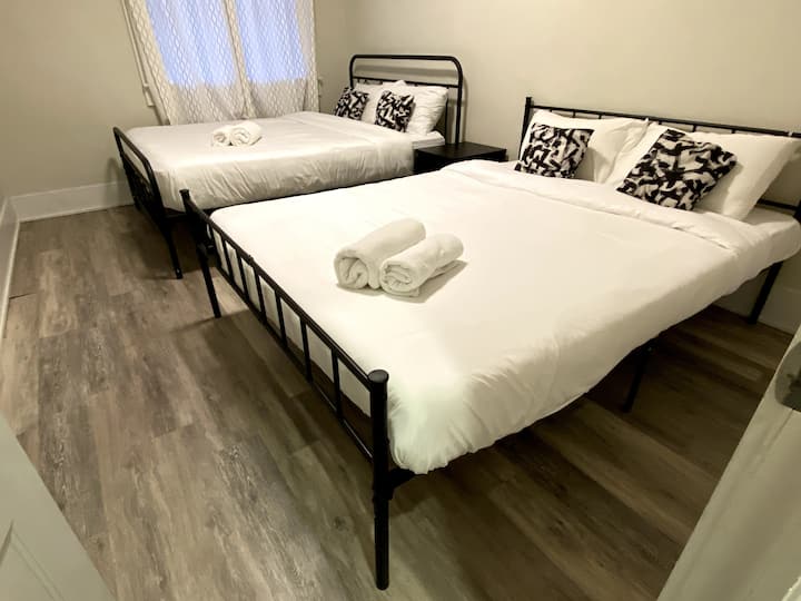 Montreal central rental Decarie 120 - 2