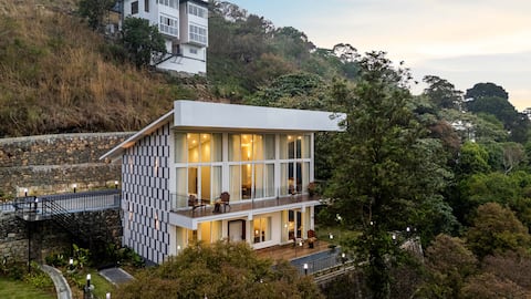 4BHK Vaga Valley In Vagamon w/ Stunning View