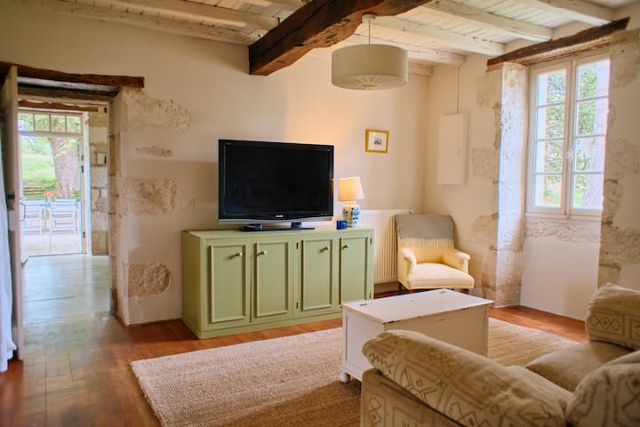 Scenic And Secluded Farmhouse - Occitanie