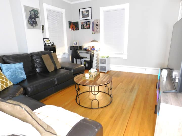 The Blue Victiorian Waterview Home Rm#2. 30 Days+ - Hampton, VA