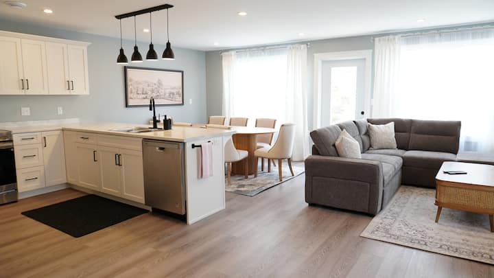 3  Bedroom Elegance In Wine Country - 沃爾夫維爾