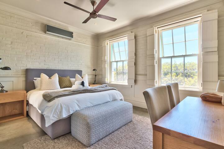 De Waterkant Designer Home +exclusive rooftop pool gallery image 4