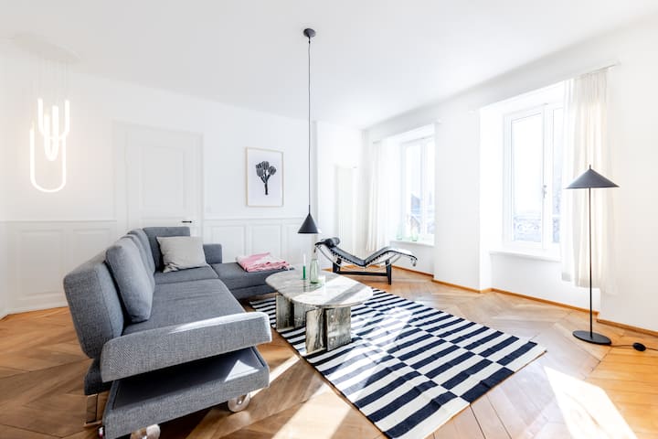 Design, Berge & Natur – Villa Maissen 1og - Obersaxen