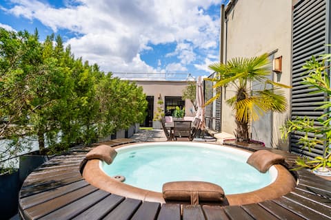 Penthouse / Private Terrasse, Jacuzzi & Gym room