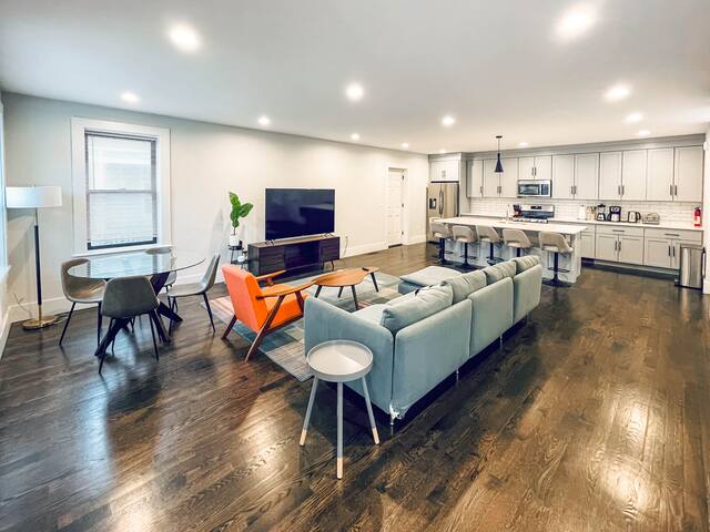 (DR81) New Home, Close 2 City, Spacious 6 Beds W/D gallery image 5