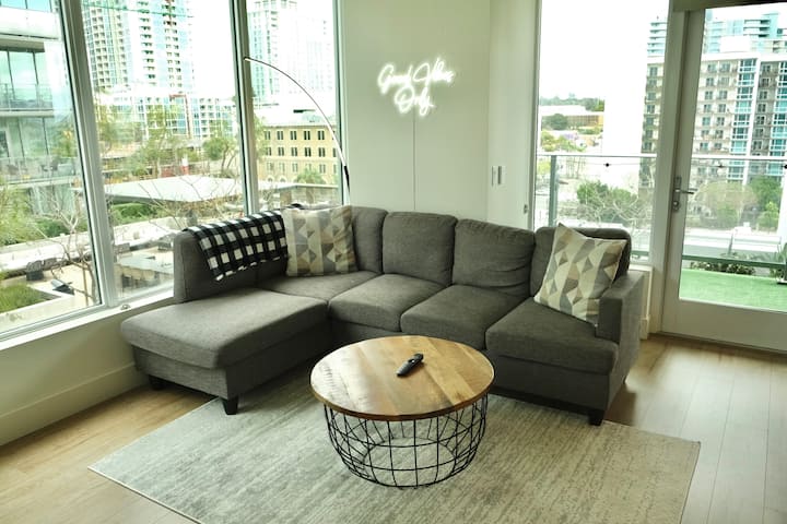 Luxury High-rise | Downtown Sd - San Diego, CA