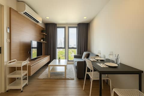 Quite Low-rise | 2BR Condo | Pool & Gym | Ekkamai