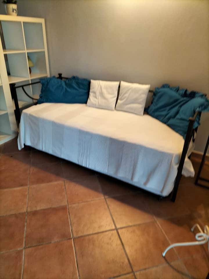 Oleandro Cottage With Garden - Cecina