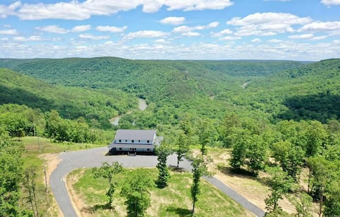 The "Porter House"- Secluded Mountaintop Getaway